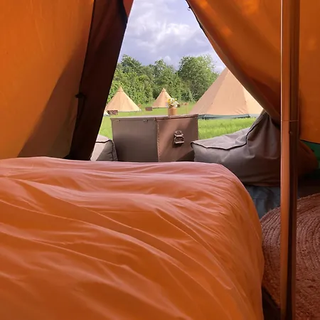 Boltinge Glamping Luxury tent